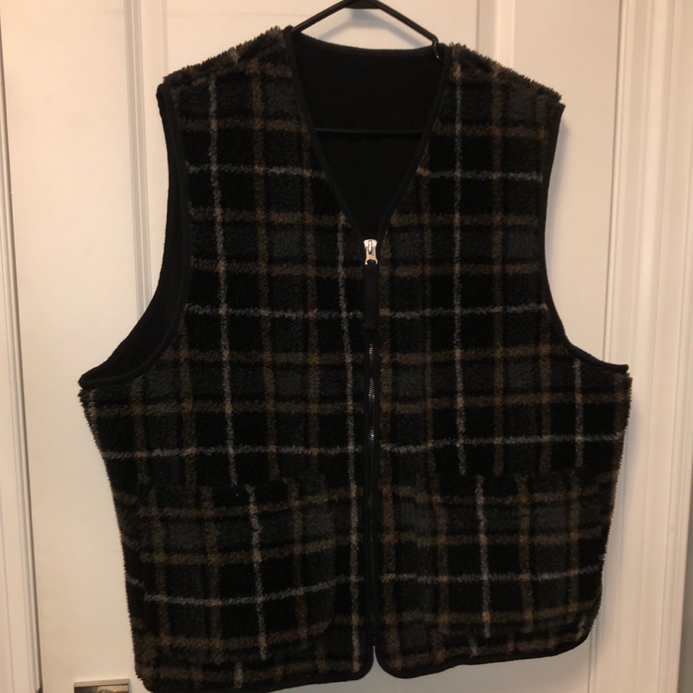 H&M Plaid Sherpa Zip Front Vest in Black and Brown - Size XL
